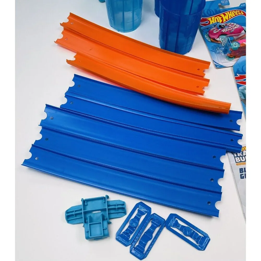 HOT WHEELS Track Builder Multi Loop & Barrel Box Replacement Parts + 4 NIP Cars